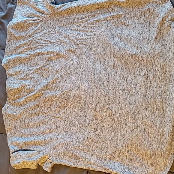 Victoria Secret T-shirt - Picture 3 of 3